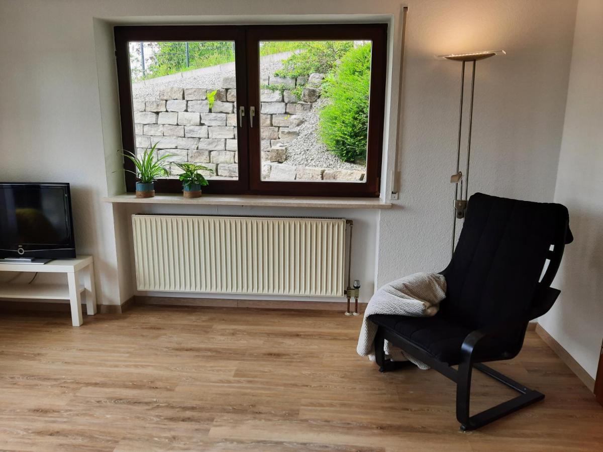 Moderne Wohnung Im Grunen Mit Schoner Terasse Tettnang Exterior photo
